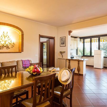 Вилла Poggio D'Oro San Donato in Poggio Экстерьер фото